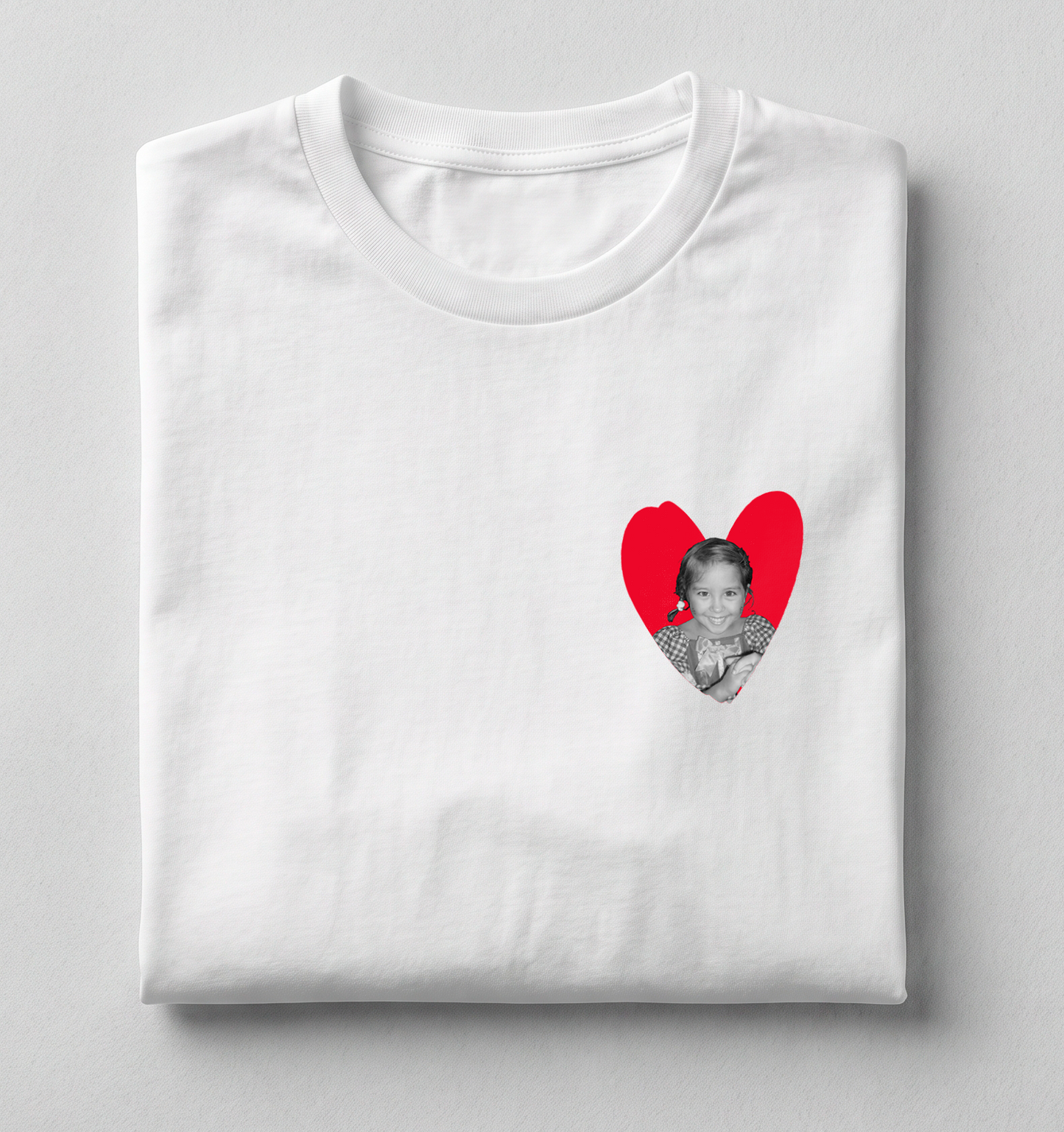 Camiseta Personalizada "Heart Frame"